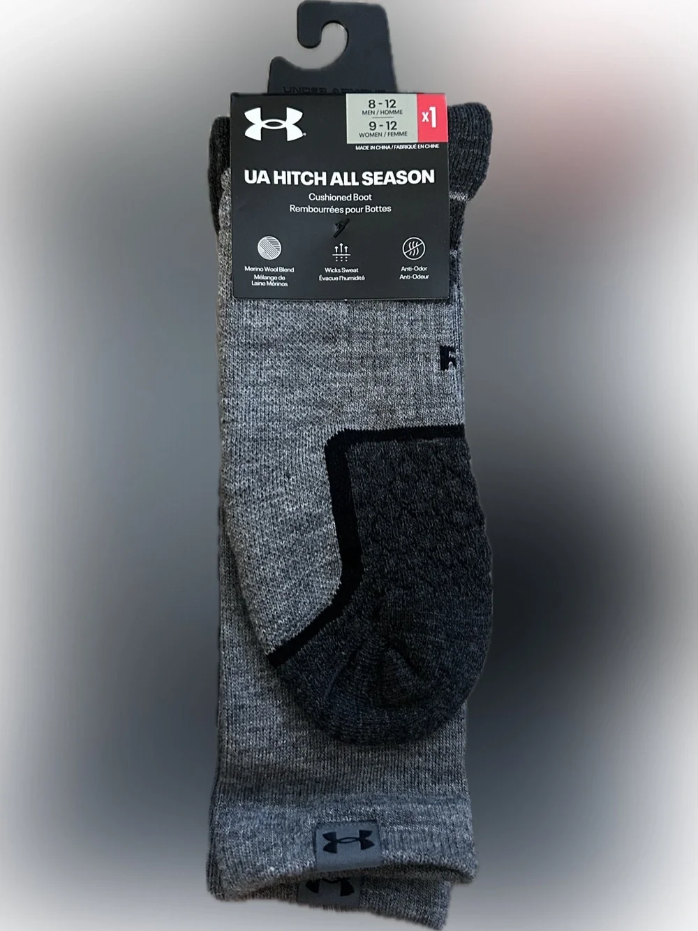 Under Armour Men’s Gray & Black Hitch All Season Cushioned Socks Size 8-12